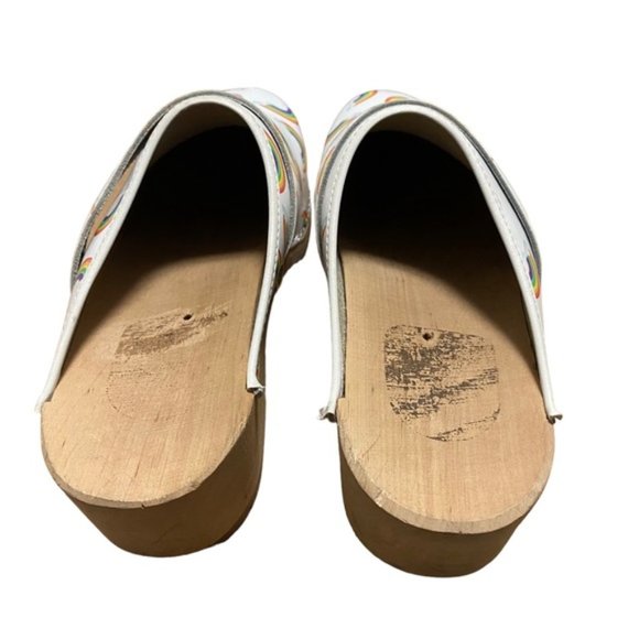 Cape Women's Sweden Alder Wood White Rainbow Print Clogs - Picture 5 of 6